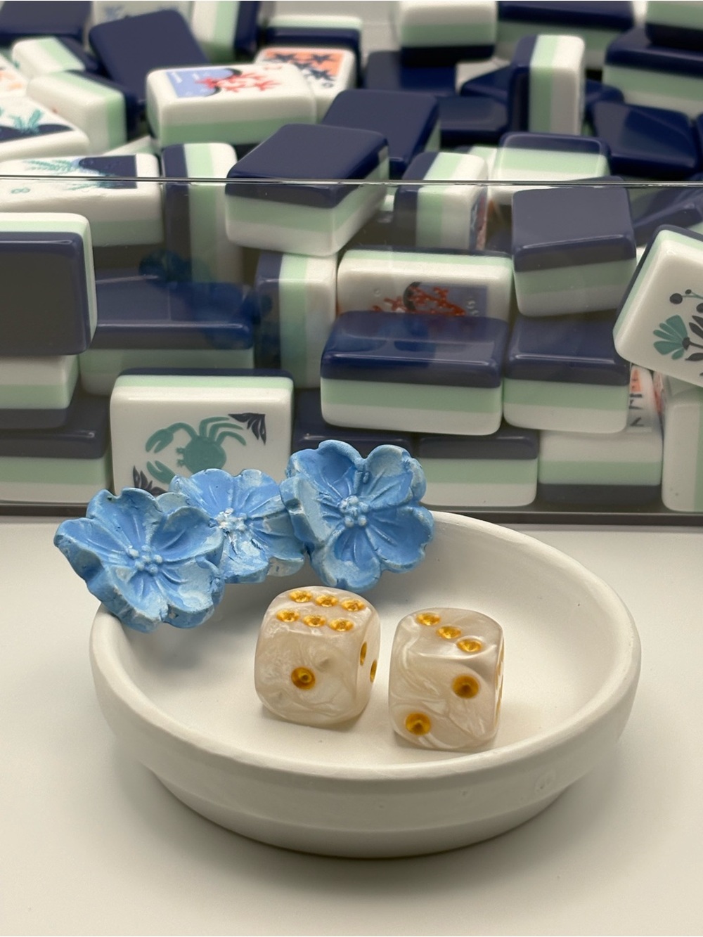 Mahjong Dice Dish with Blue Hydrangeas - Home Games